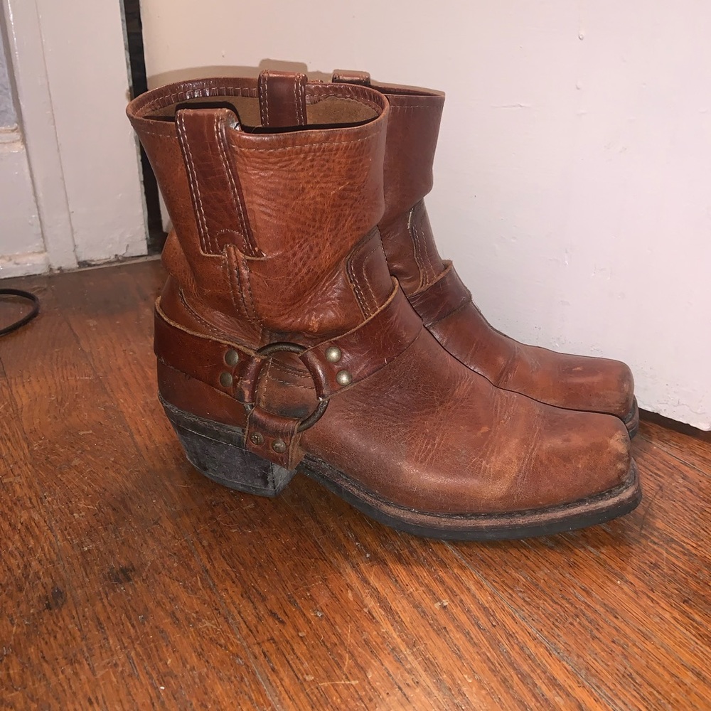 Frye Harness Boots Cognac Short